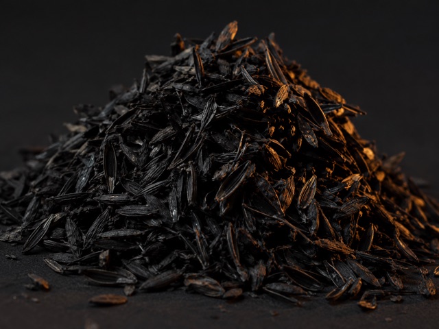 탄화왕겨 (Carbonized Rice Husk)